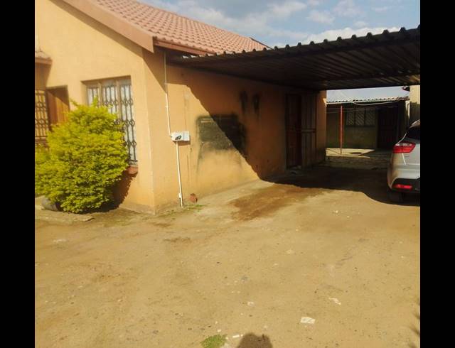 2 BEDROOM HOUSE FOR SALE IN PAYNEVILLE